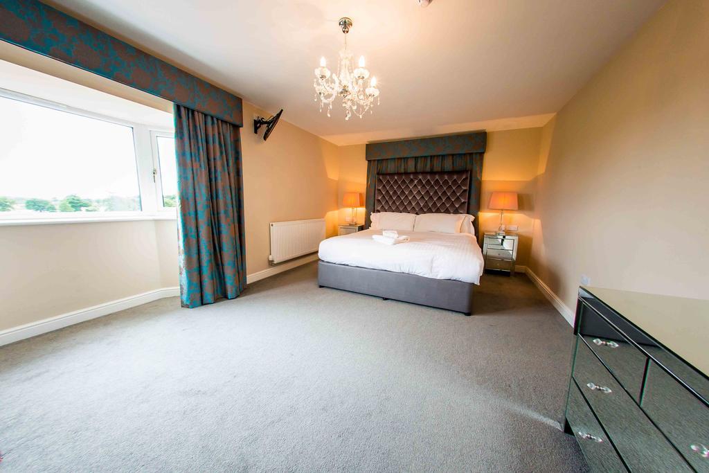 Whittlebury Hall And Spa Eksteriør billede
