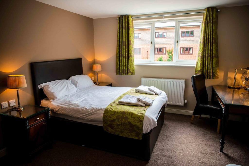 Whittlebury Hall And Spa Eksteriør billede