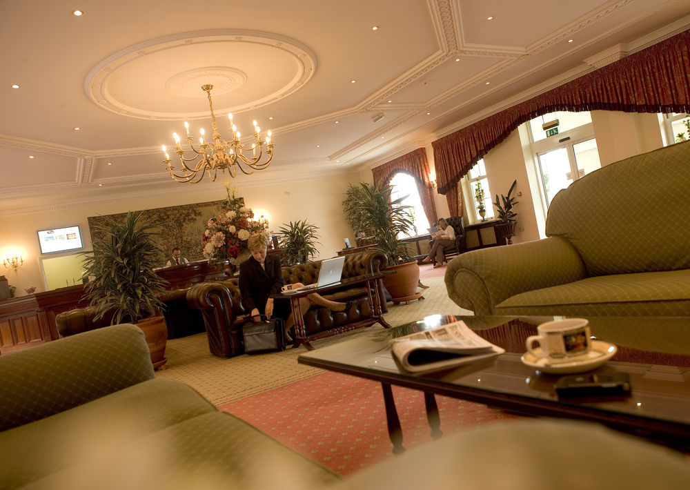 Whittlebury Hall And Spa Eksteriør billede