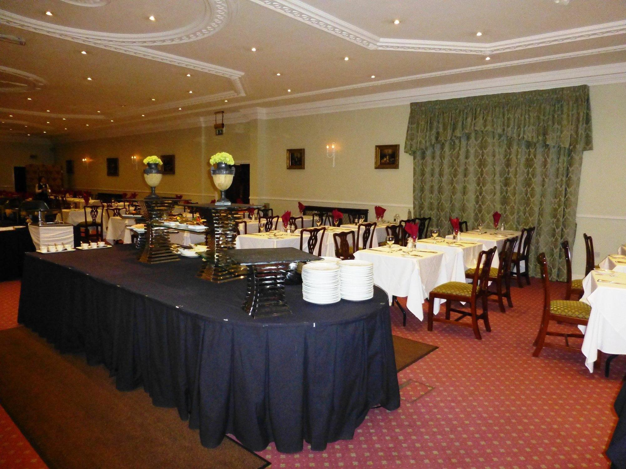 Whittlebury Hall And Spa Eksteriør billede