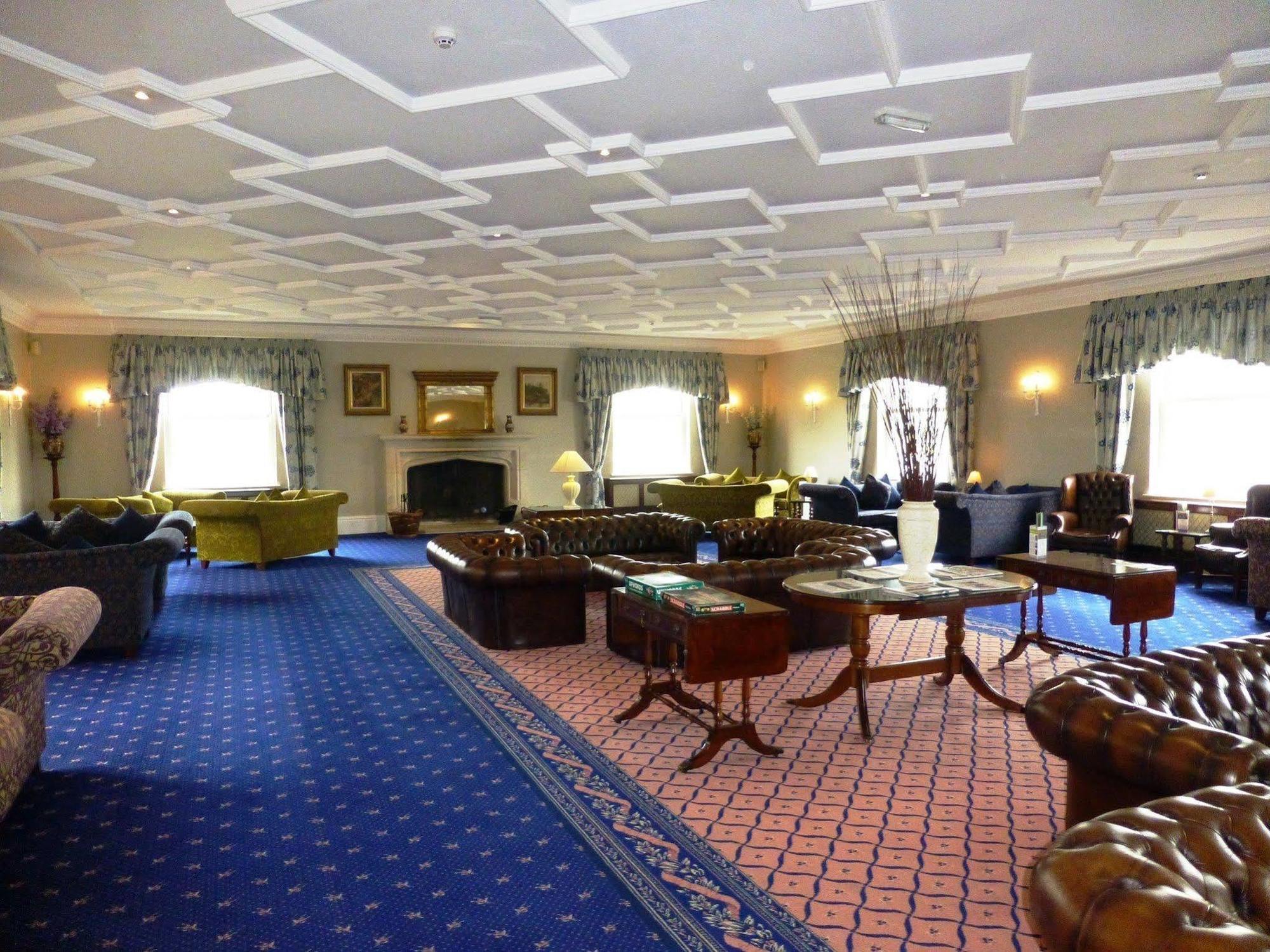Whittlebury Hall And Spa Eksteriør billede