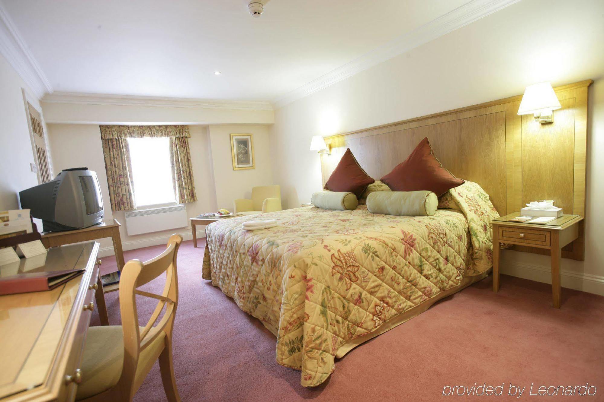 Whittlebury Hall And Spa Værelse billede