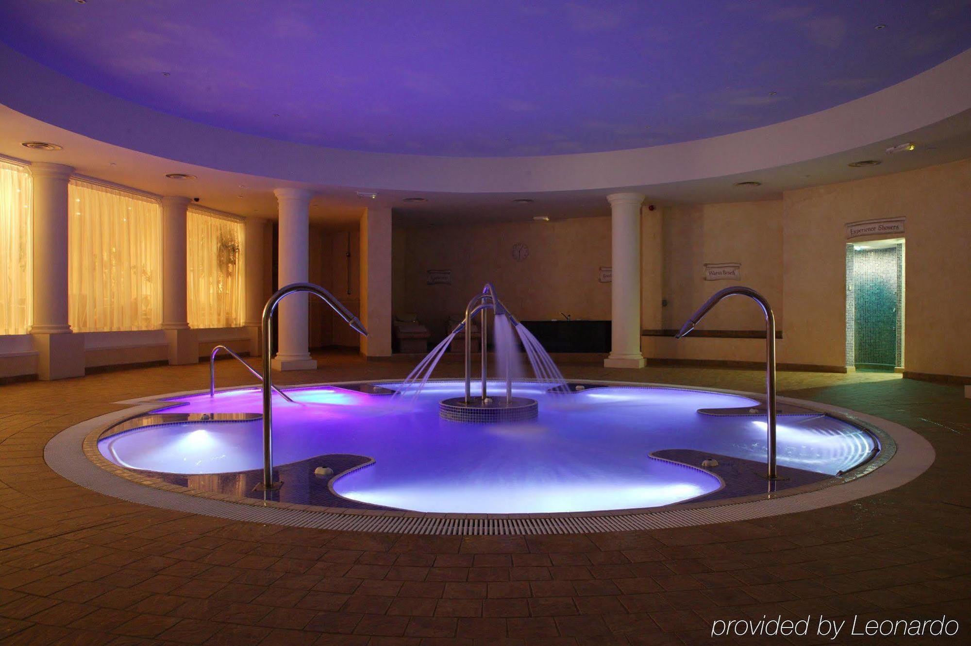 Whittlebury Hall And Spa Eksteriør billede