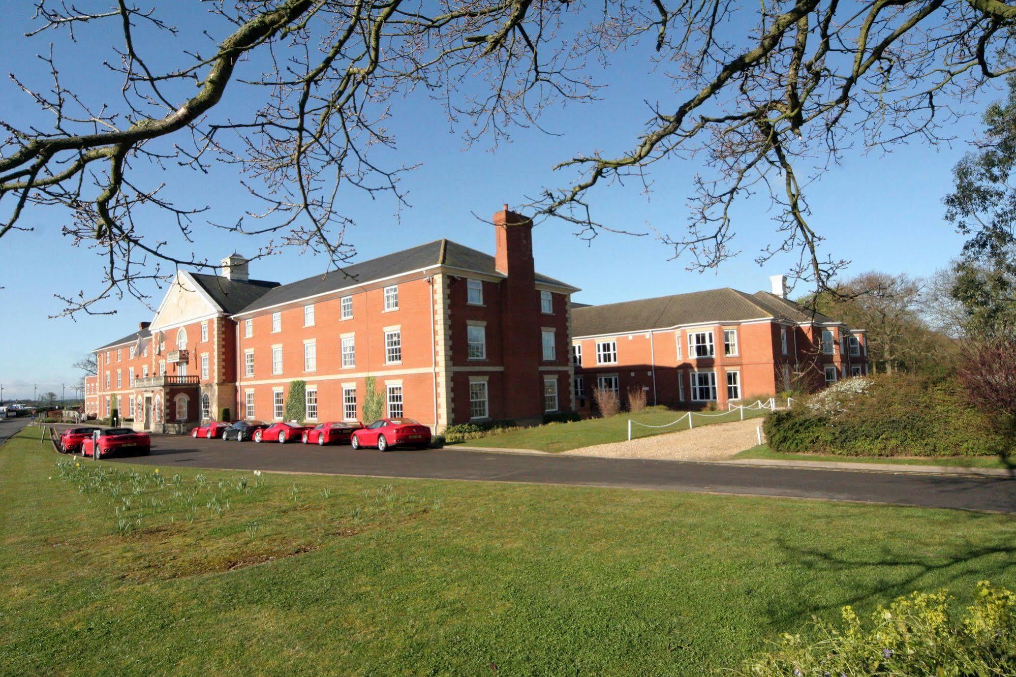 Whittlebury Hall And Spa Eksteriør billede