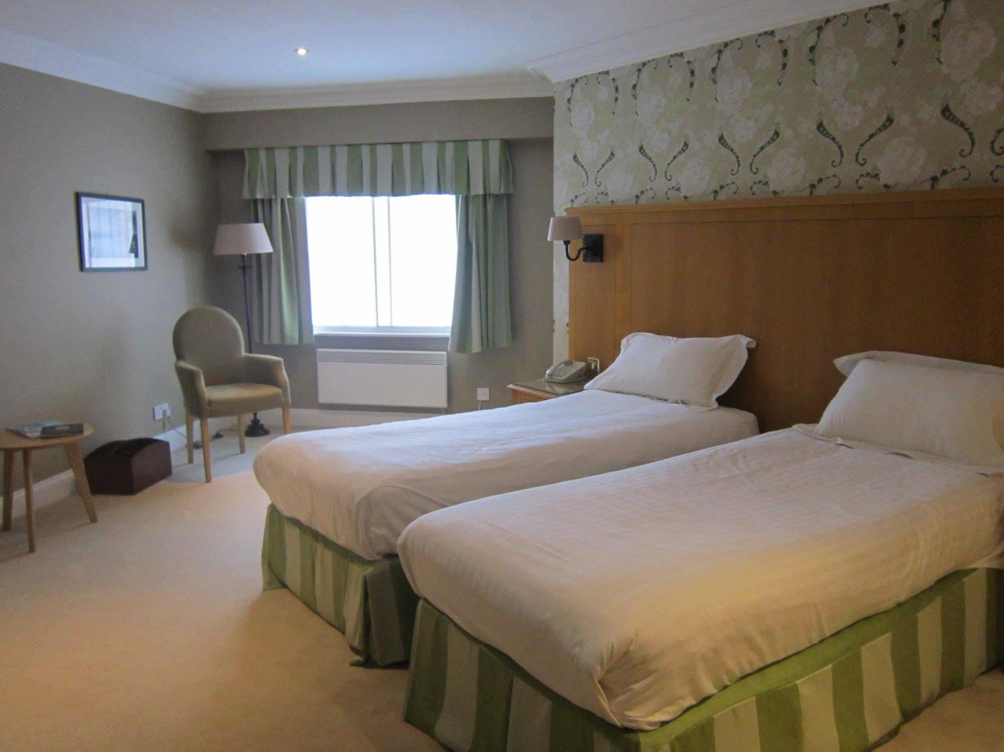 Whittlebury Hall And Spa Eksteriør billede